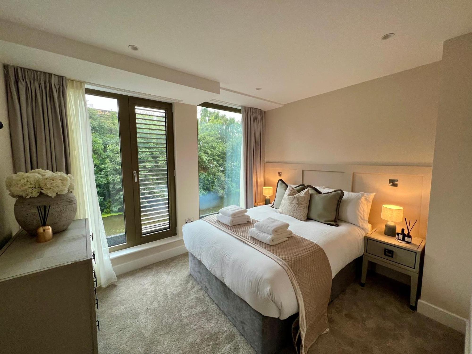 Apartamento The Noir Blanc Retreat At Ryedale House York Exterior foto